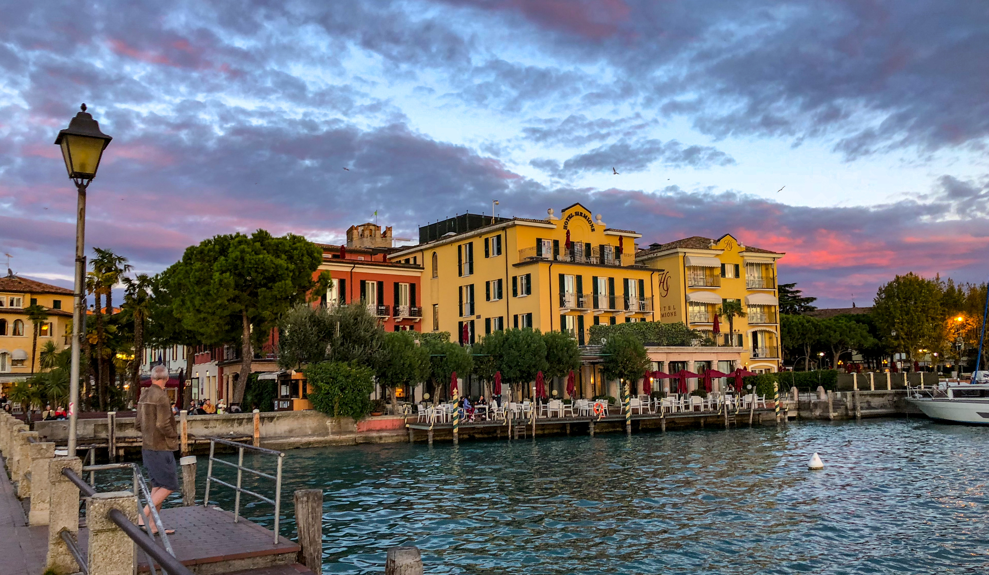 4 Ways To Enjoy Italy’s Lake Garda In Autumn - Peep Travels